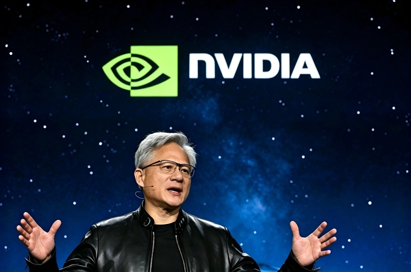 8月见！REDMI K100系列外观全方位对标iPhone 18 Pro：中框背板同色